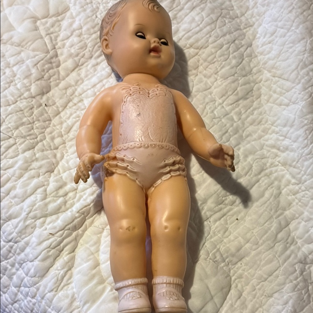 Classic Baby Doll with Cream Outfit
